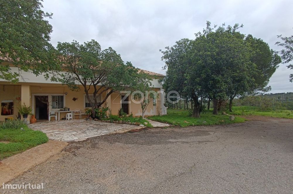 Moradia Isolada com terreno