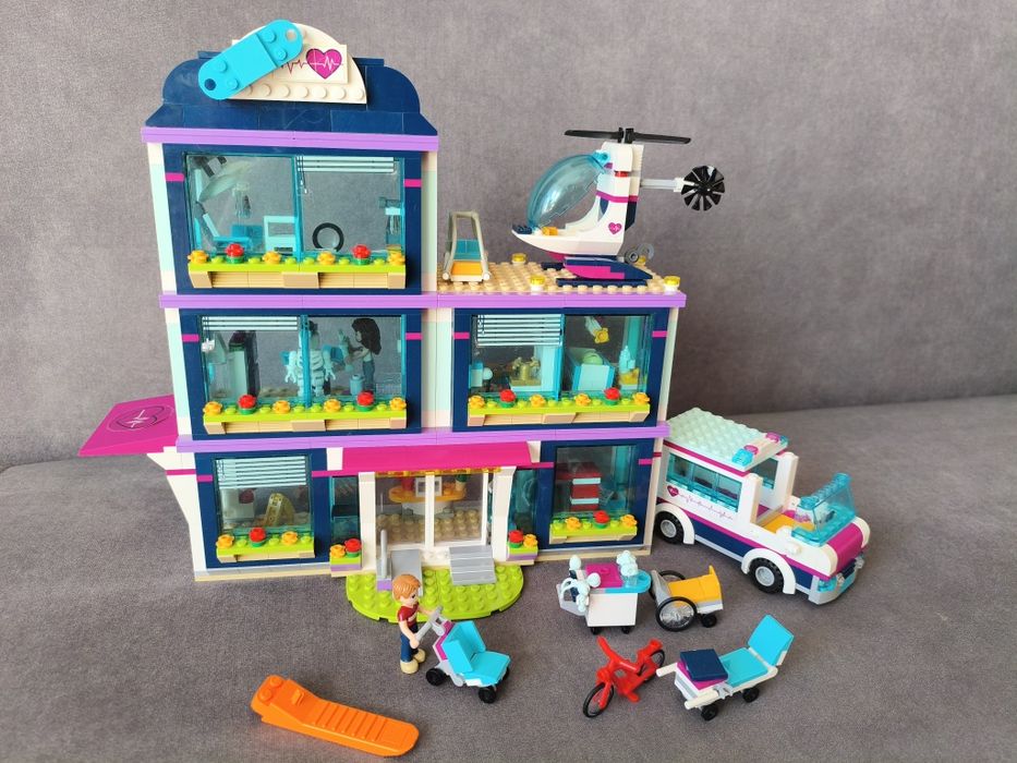Lego Friends 41318 Szpitala w Heartlake