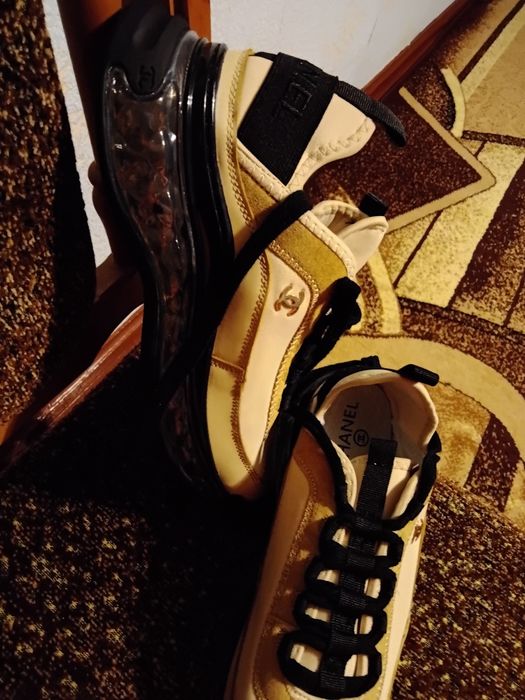 Продам кросівки Channel 40рр