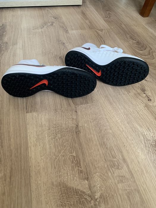 Nike białe Karbowane w rozm 36,5 dł wkl 23,5 cm