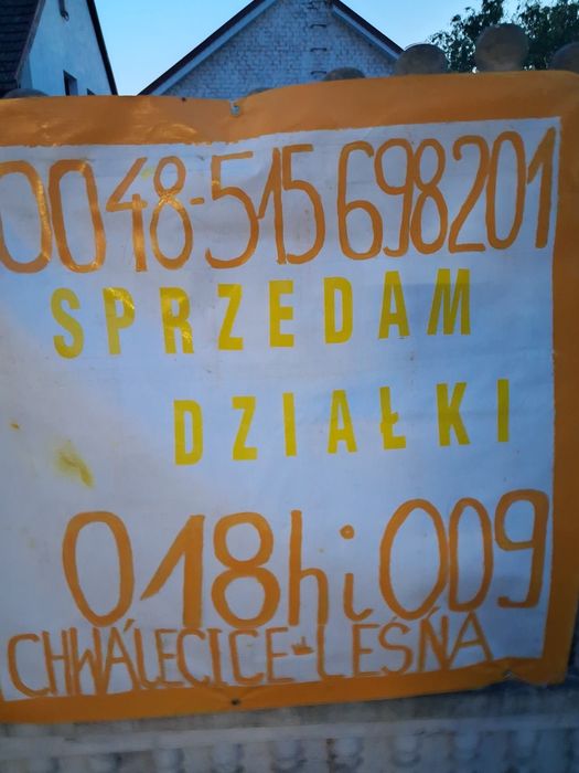 Sprzedam działki z wydanymi warunkami zabudowy.