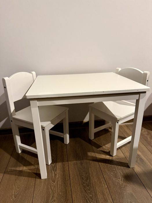 Sundvik stolik dziecięcy i dwa krzesełka ikea białe