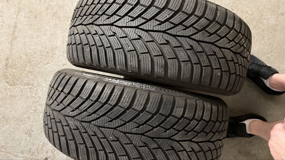 Opony zimowe 225x45x17 Continental i Bridgestone