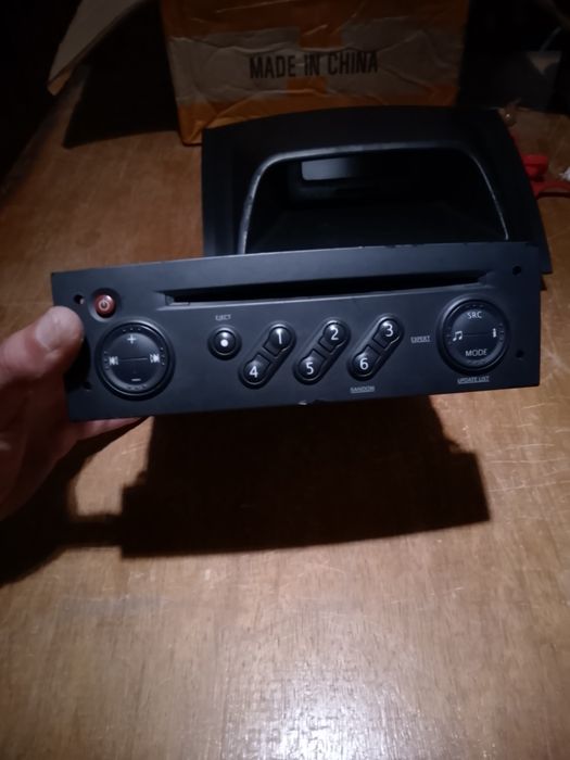 Renault jantes Radio capô