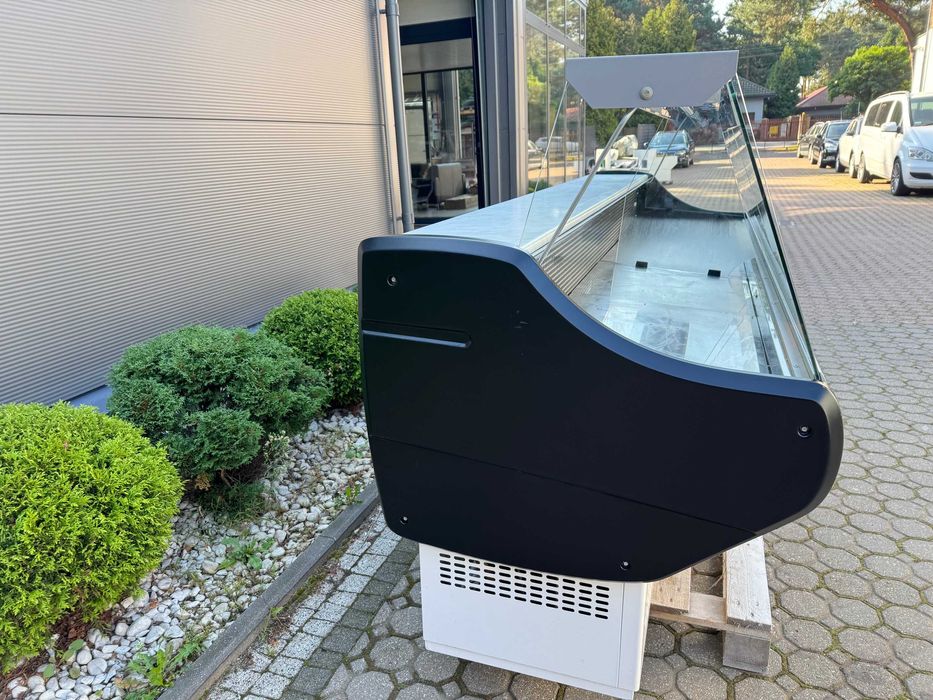 Lada witryna chłodnicza MAWI dł. 2.5 m. I inne urządzenia. GWARANCJA!!