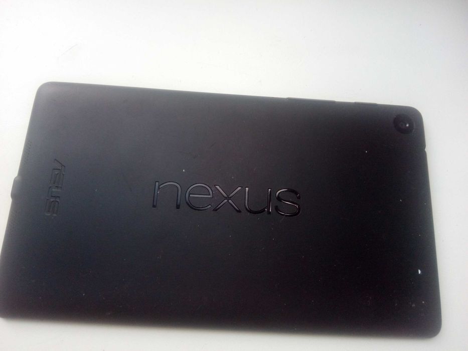 Фірмовий планшет Asus 7 дюймів 2 Гб оперативн 16 встр.6андроид.Шустрий