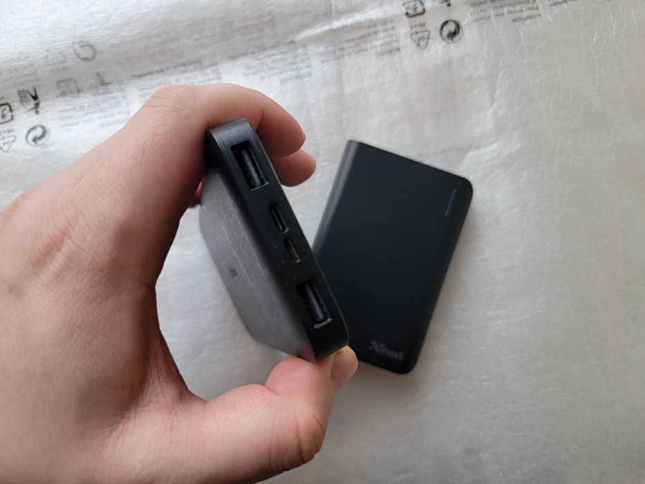 Power Bank Xiaomi Redmi 10000 mAh.Подарок Trust 8800mAh.Б/У.