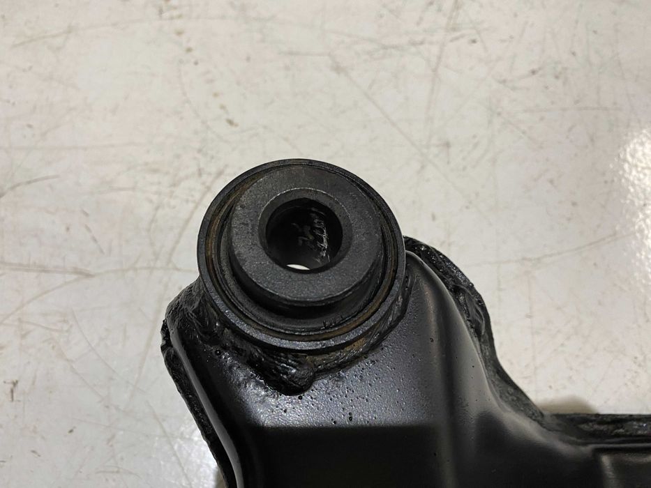 Підрамник передній Nissan X-Trail T30 подрамник передний Х-Трейл Т30