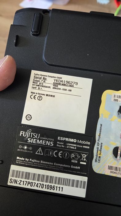 Laptop Fujitsu Siemens Esprimo v5535