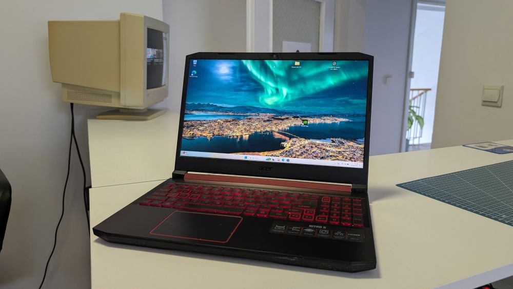 Laptop Acer Nitro 5 AN515-54 i5-9300H/16Gb/GTX1660Ti/512Gb