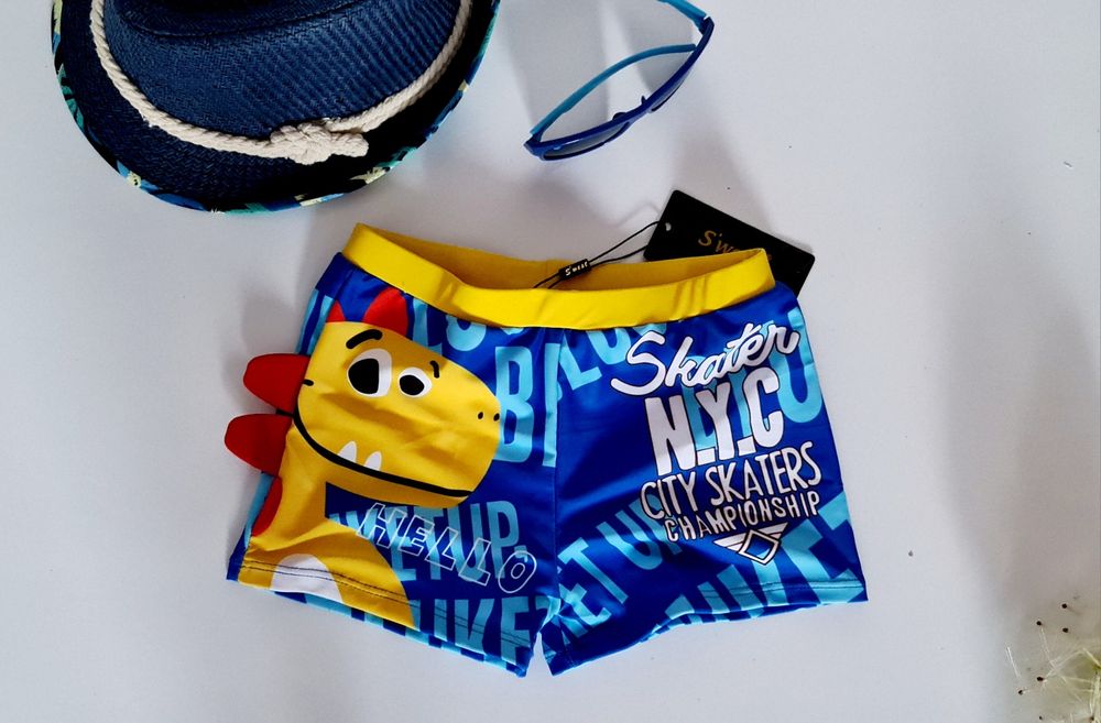 Spodenki majtki kąpielowe 7-8