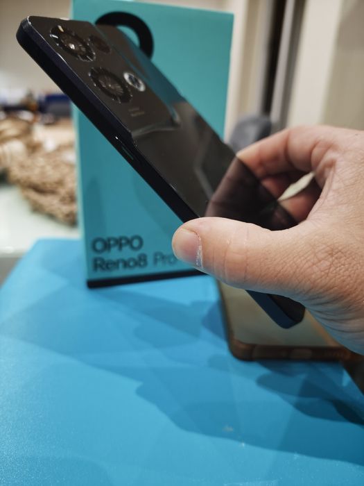 OPPO Reno 8 pro 5G