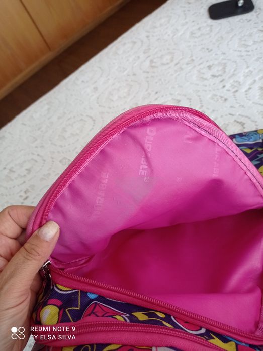 Mochila para a escola nova