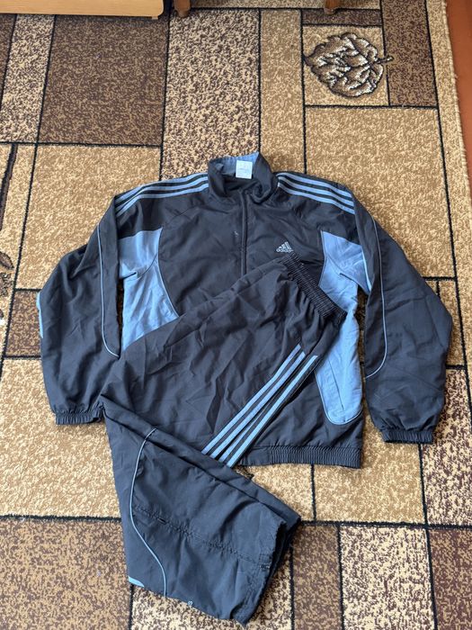 Вінтажний спортивний костюм Adidas