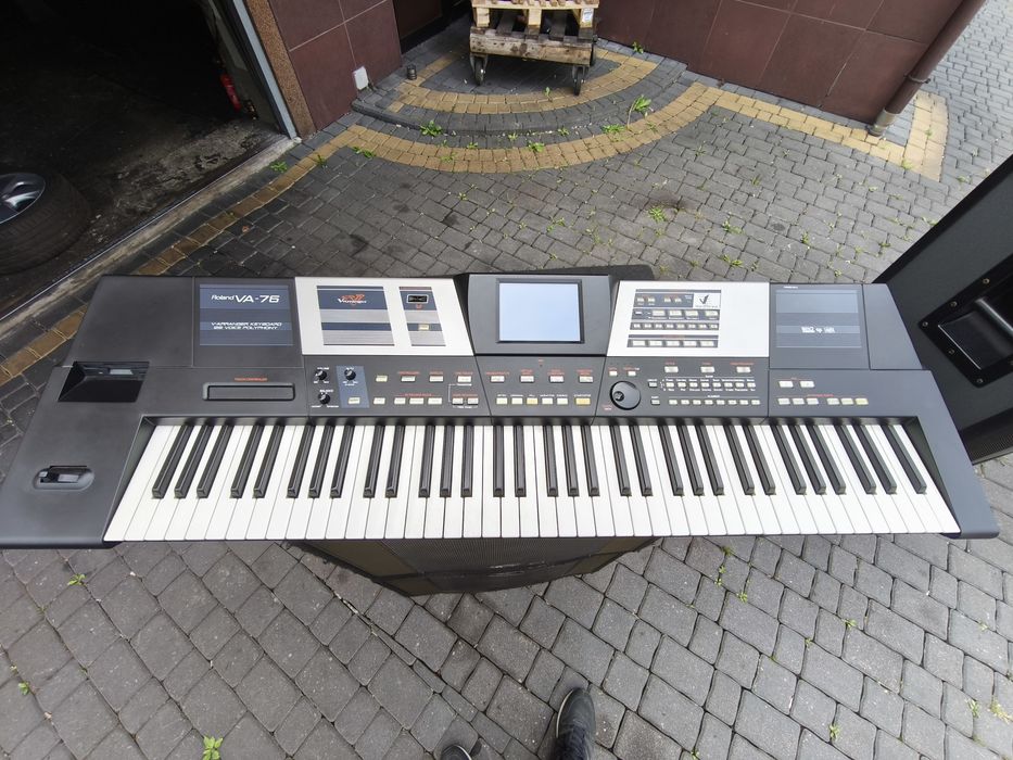 Keyboard ROLAND VA- 76.