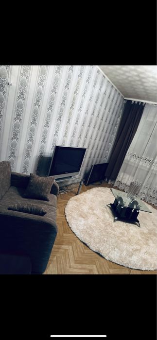 3 кімнати, Оренда .