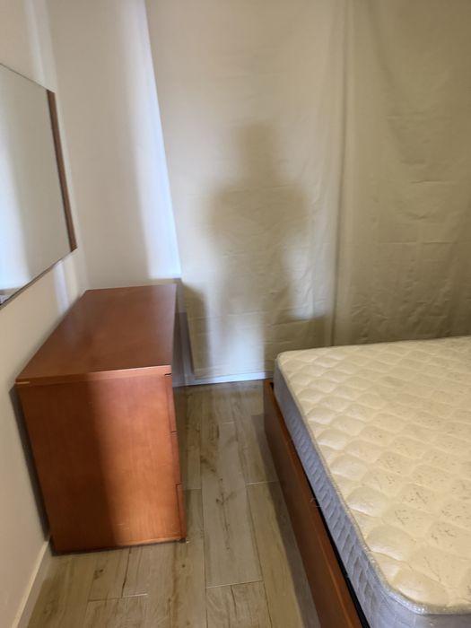 Arrenda se quarto no centro do porto com despesas incluidas