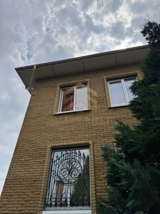 Продаж розкішного будинку для великої родини на Половках! Код: 16788