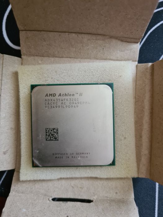 Продам процессор AMD Athlon II X3 435 — 3 ядра, сокет AM3