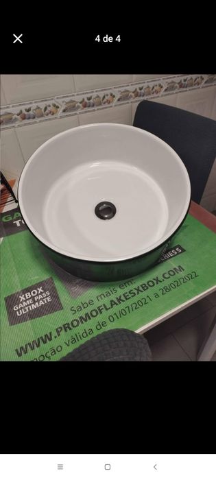 Lavatório de pousar