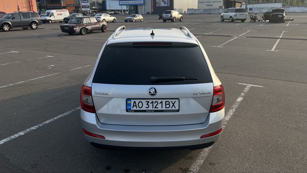 Skoda Octavia 2015 VIN TMBJJ7NE3F0121645 фото оголошення 4 з 22
