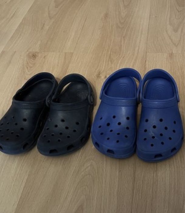 Crocs azuis bom estado