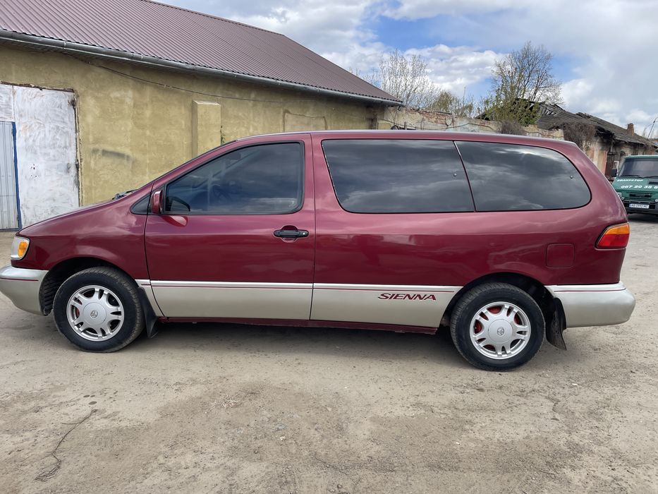 Toyota Sienna 3.0 avtomat