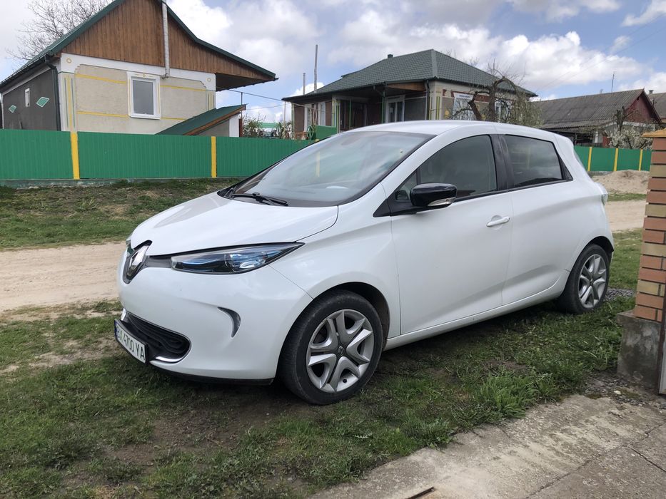Renault Zoe 41квт 300км