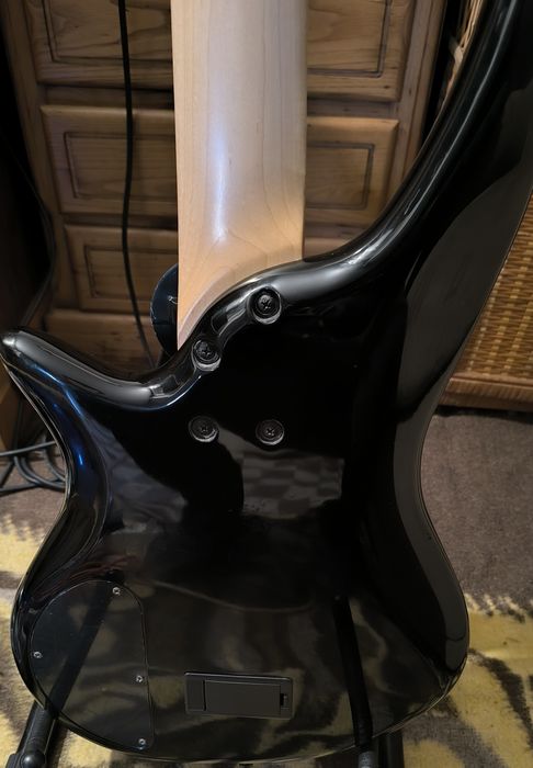 Vendo ou troco  jackson JS3Q alien bass  + sistema sem fios Mooer