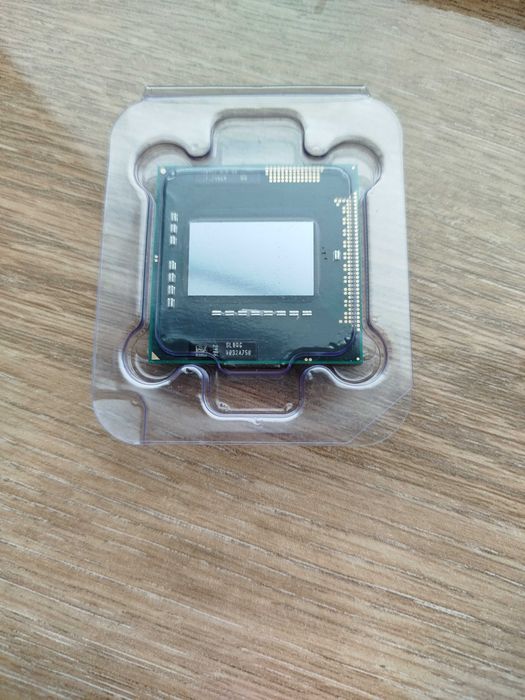 Процесор Intel® Core™ i5-580M, 3 Mb Cache, 2 ядра 2.667 GHz.