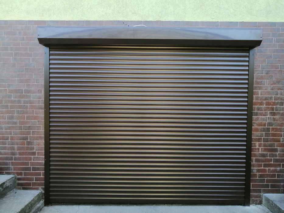 Захисні ролети. Ролети в гараж. Ролети на вікна.