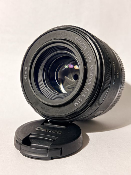 Canon RF 50mm f1.8 STM