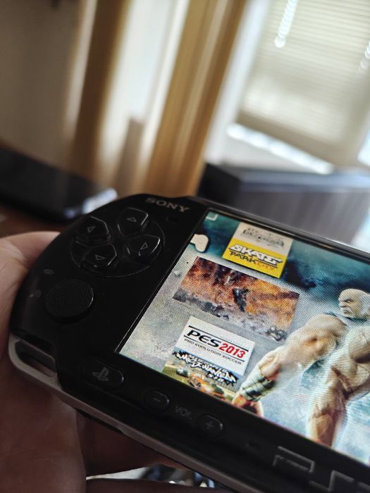PSP 3006 с играми 16 gb