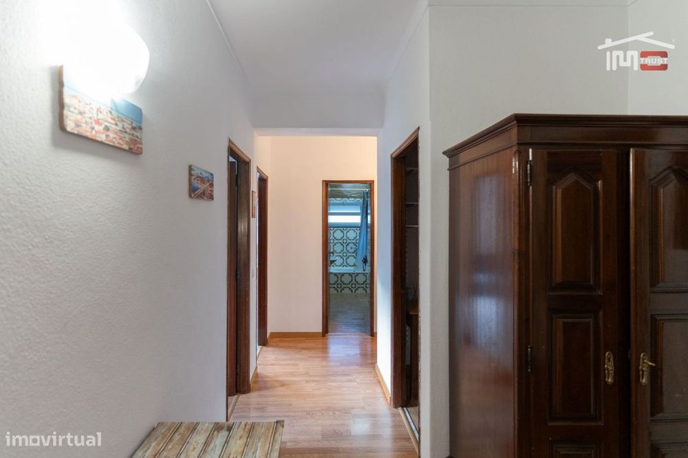 Apartamento T3 semi-mobiliado em Fátima