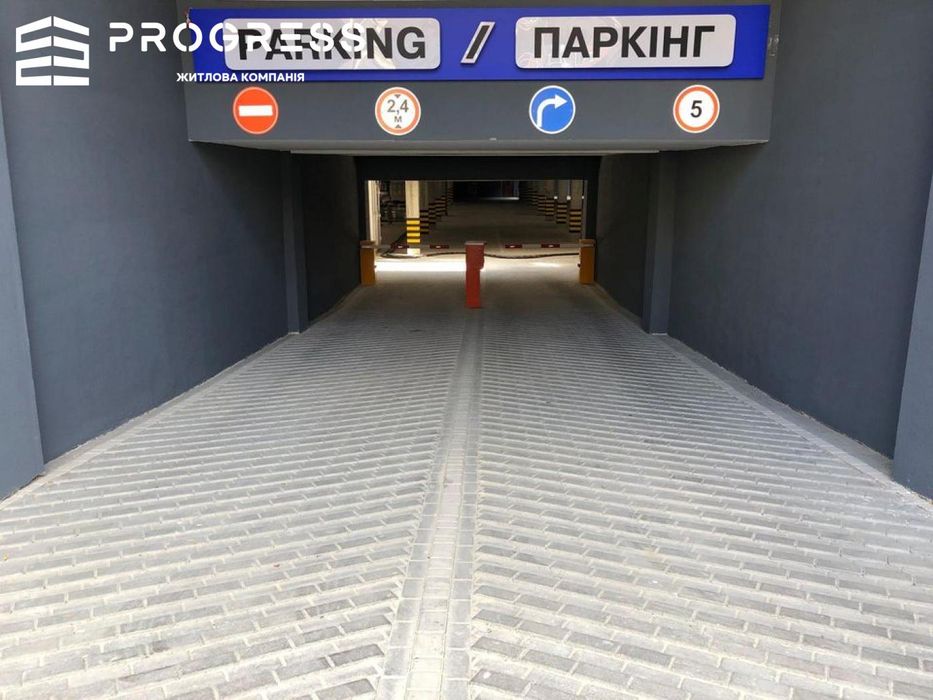 Терміново продам 1 кімнатну Княгинин Центр біля Парку