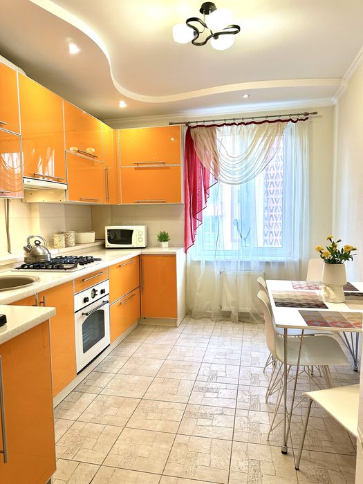 NAVIT 2-х кімн.люкс апартаменти з кавомашиною в центрі міста.Лебединка