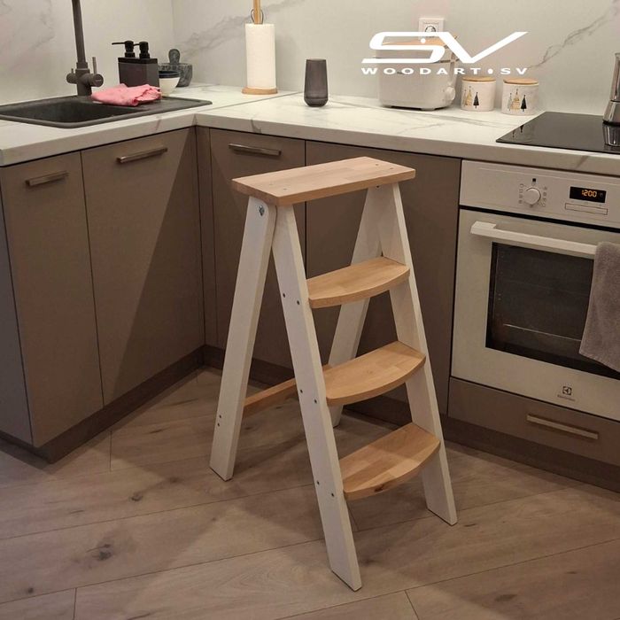 Стремянка табурет из дерева бук Барный стул / Драбина табурет з дерева