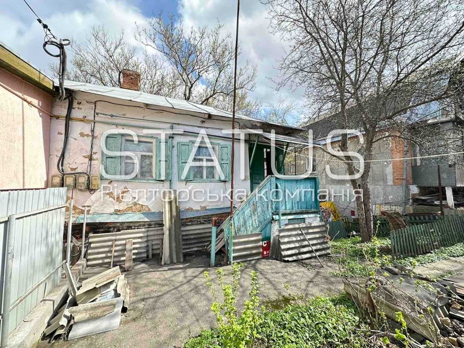 Продаж частини будинку біля стадіону Ворскла.