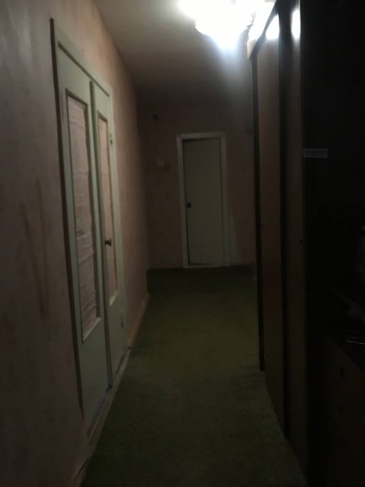 На підселення дівчат (р-н Молоді )