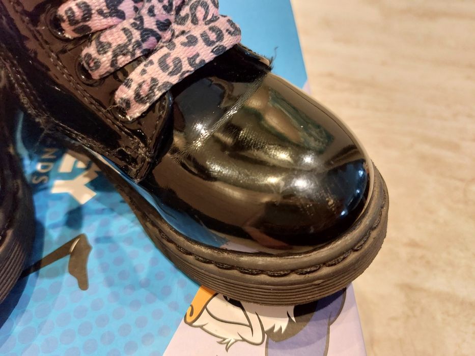 Sprzedam buty Disney Mickey and friends