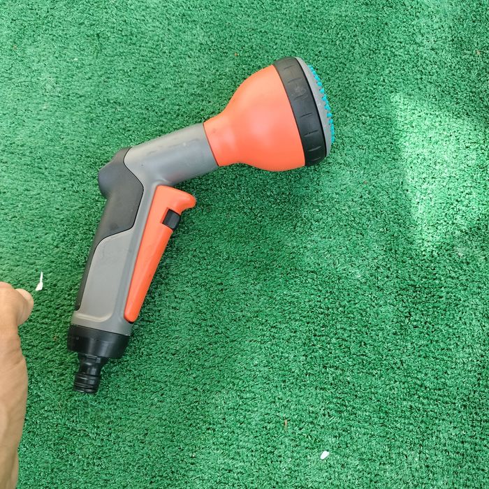 Pistolet do podlewania ogrodu gardena