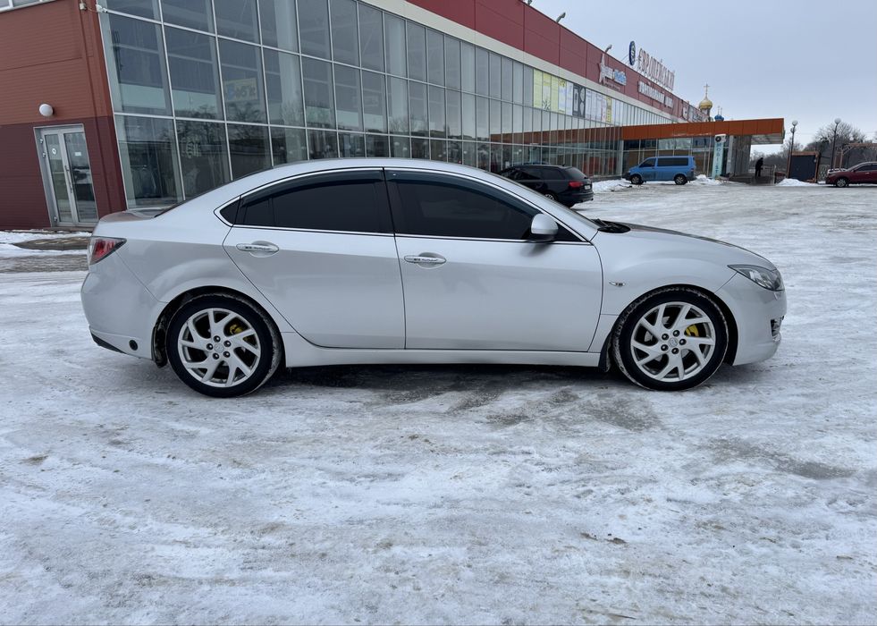 Mazda 6 2008 рік .
