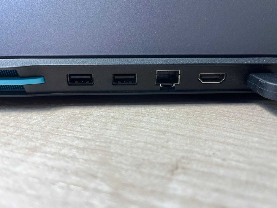 Lenovo LOQ 15.6" 144Hz | RTX 4060 | Ryzen 5 7640HS | 16GB RAM | Win 11