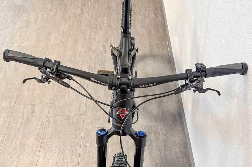 Rower elektryczny bez przebiegu Enduro Syntace 301-CE MK2 RACE Carbon 23,3 kg
