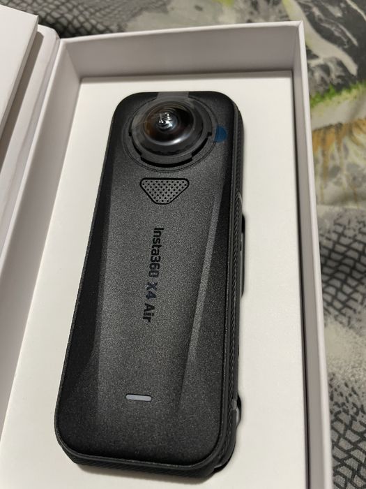Insta 360 x4 Air нова