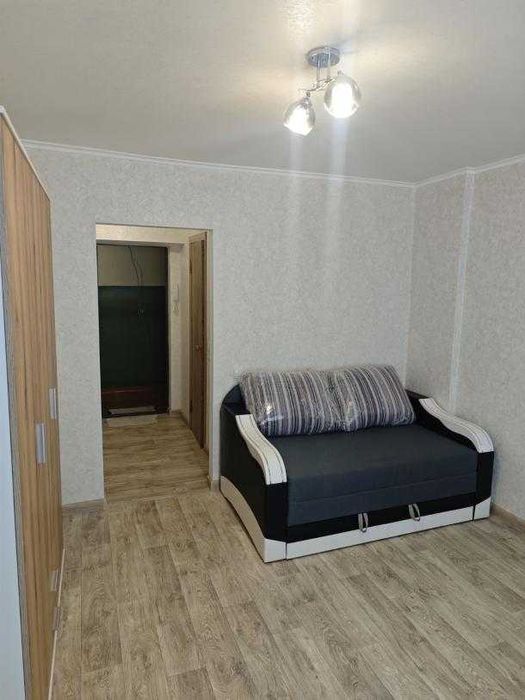 Продам гостинку у Слобідьскому районі на Нових будинках