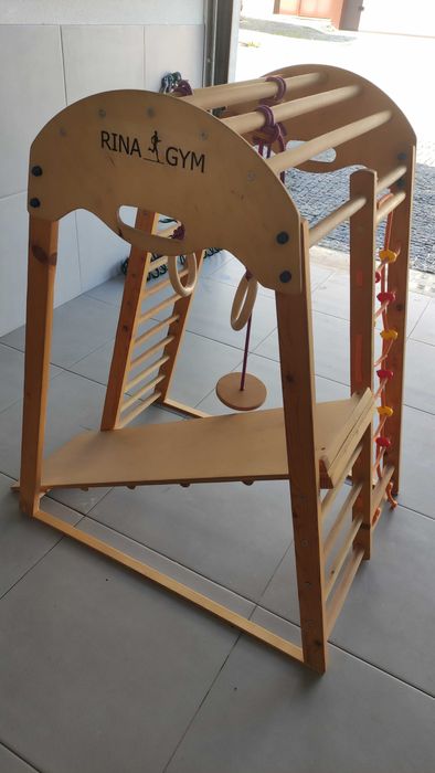 Ginásio Infantil em Madeira – Rina Gym (Escalada, Argolas e Balanço)