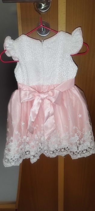 Vestidos de bebé menina novos
