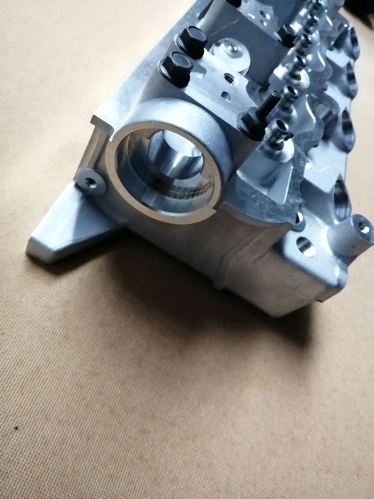 Cabeça Motor 2.5 D / 2.5 TD e 2.3 D / 2.3 TD 4D56 - Mitsubishi L200 ,