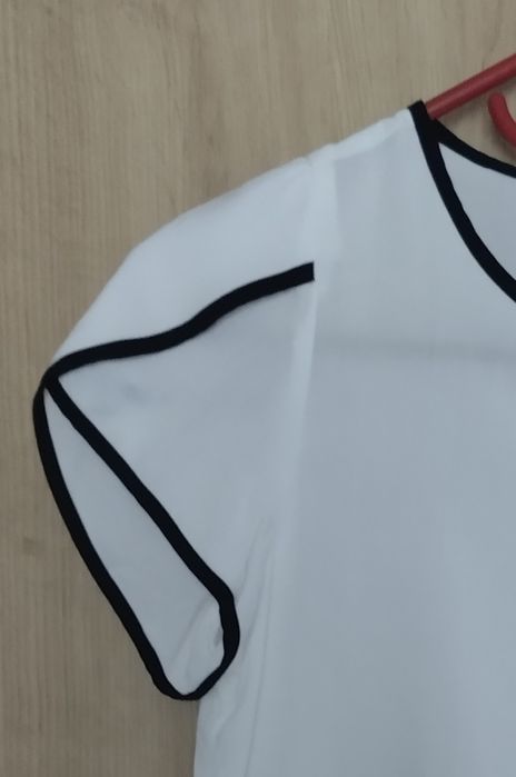 Elegancka biała bluzka